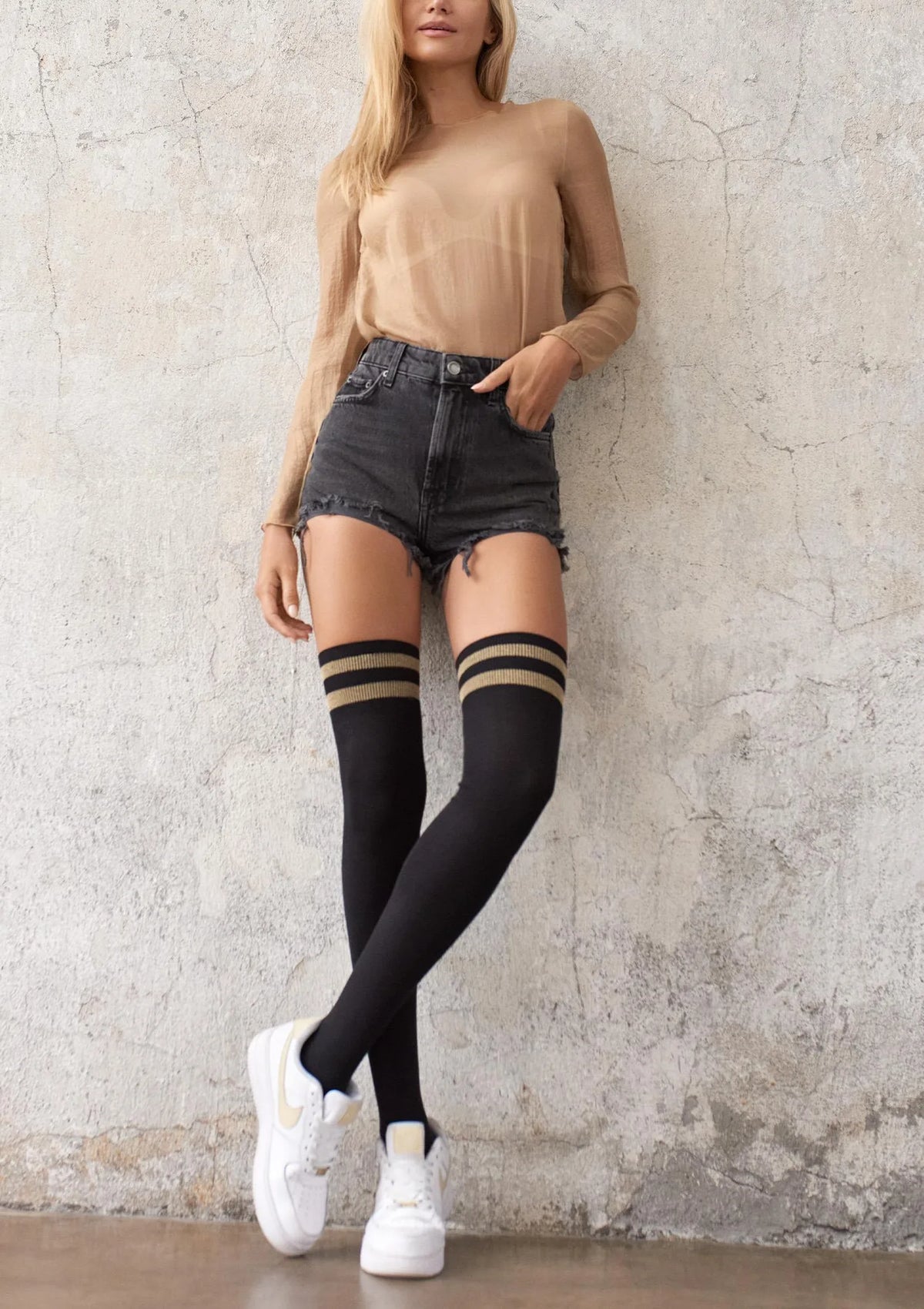 Black/gold