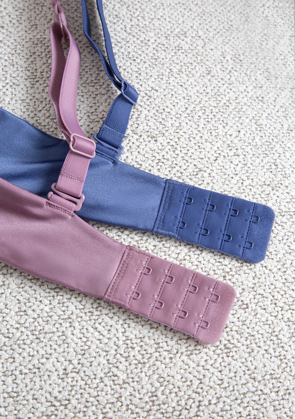 Różowy