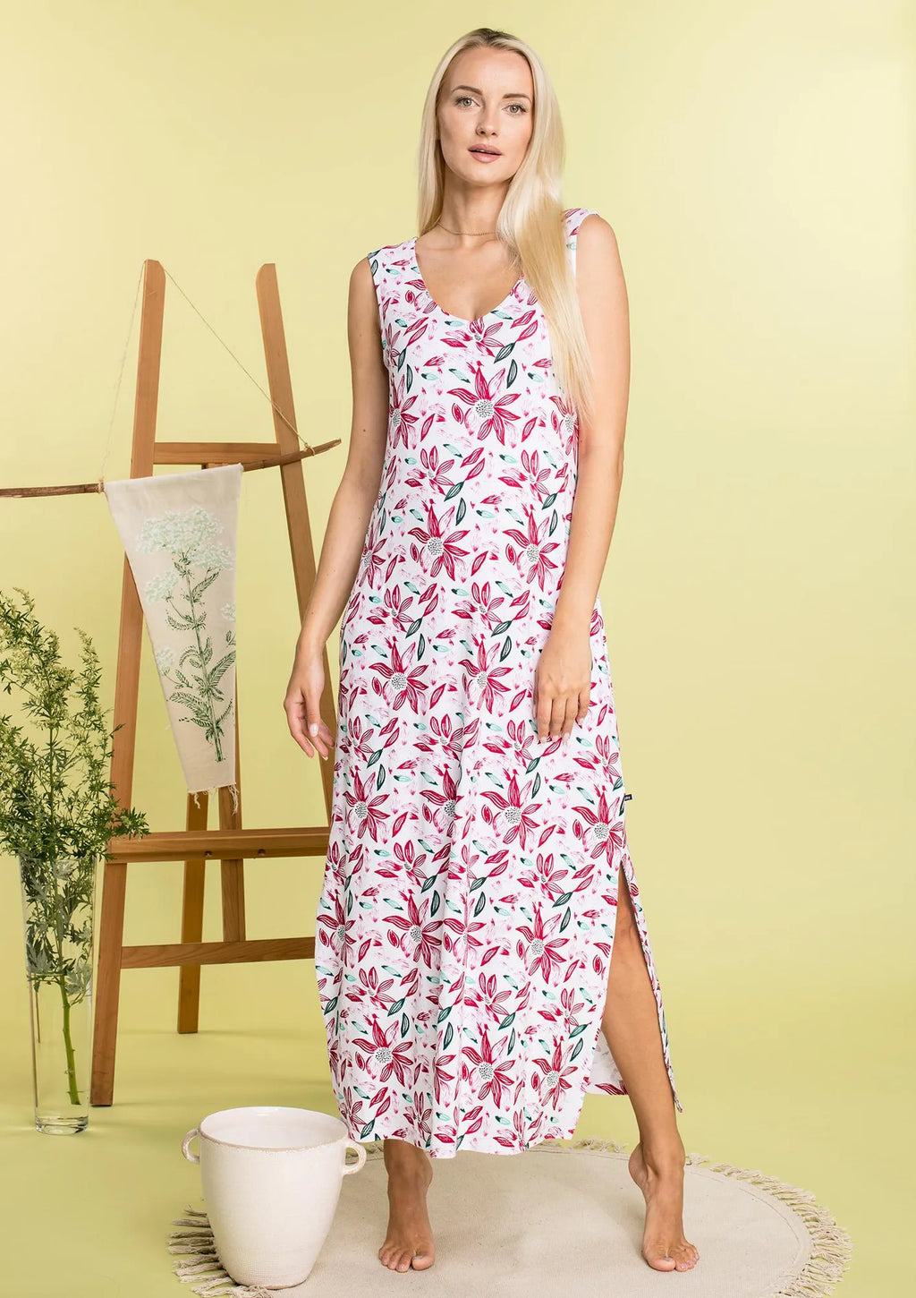 Długa sukienka Homewear w kwiaty LHD 505