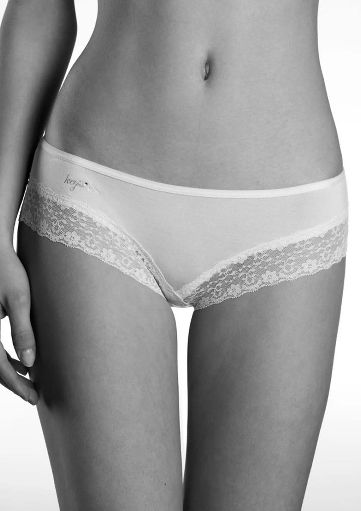 Figi damskie (2 pack) z koronką LPB 015
