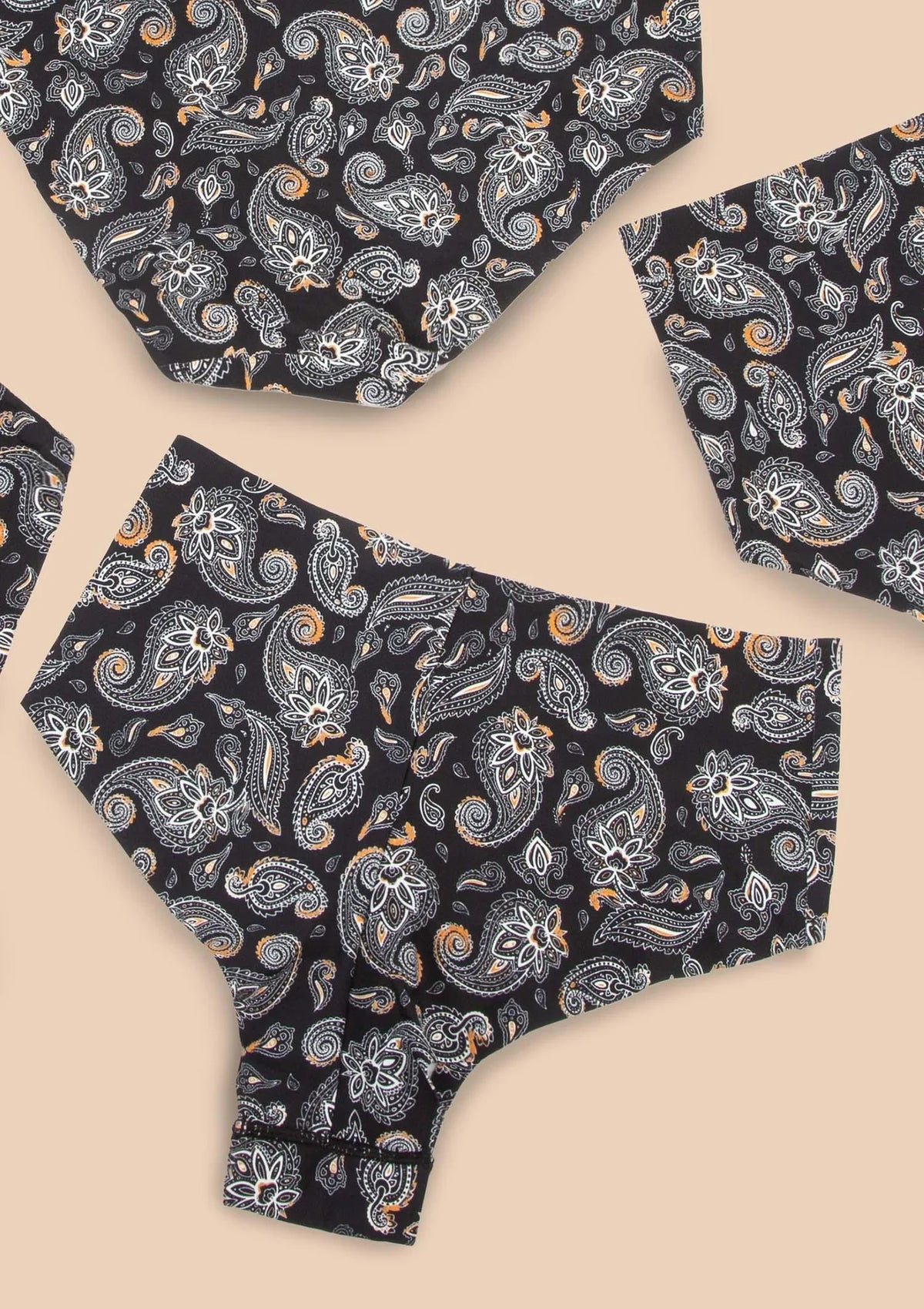 Figi damskie brazyliany z wysokim stanem i orientalnym wzorem Paisley Simple Brasil Maxi Julimex