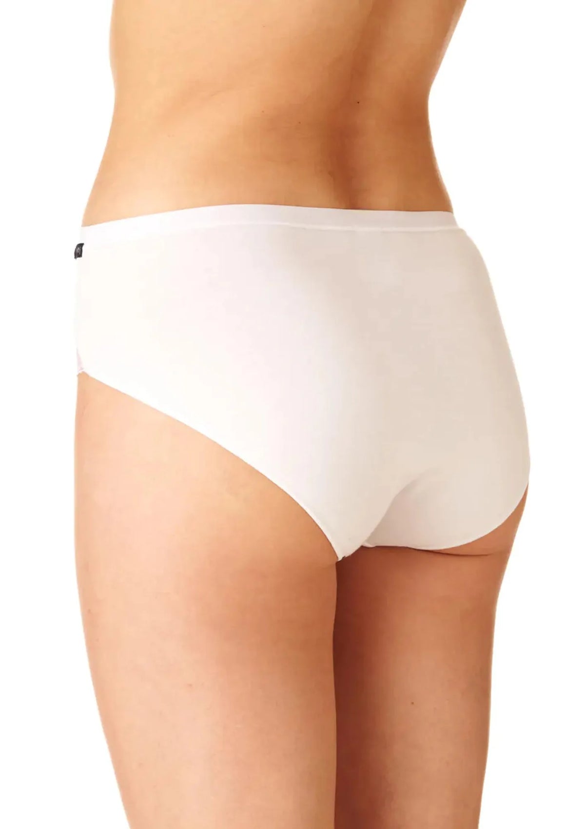 Gładkie figi damskie (2 pack) z koronką przy pachwinach LPC 141