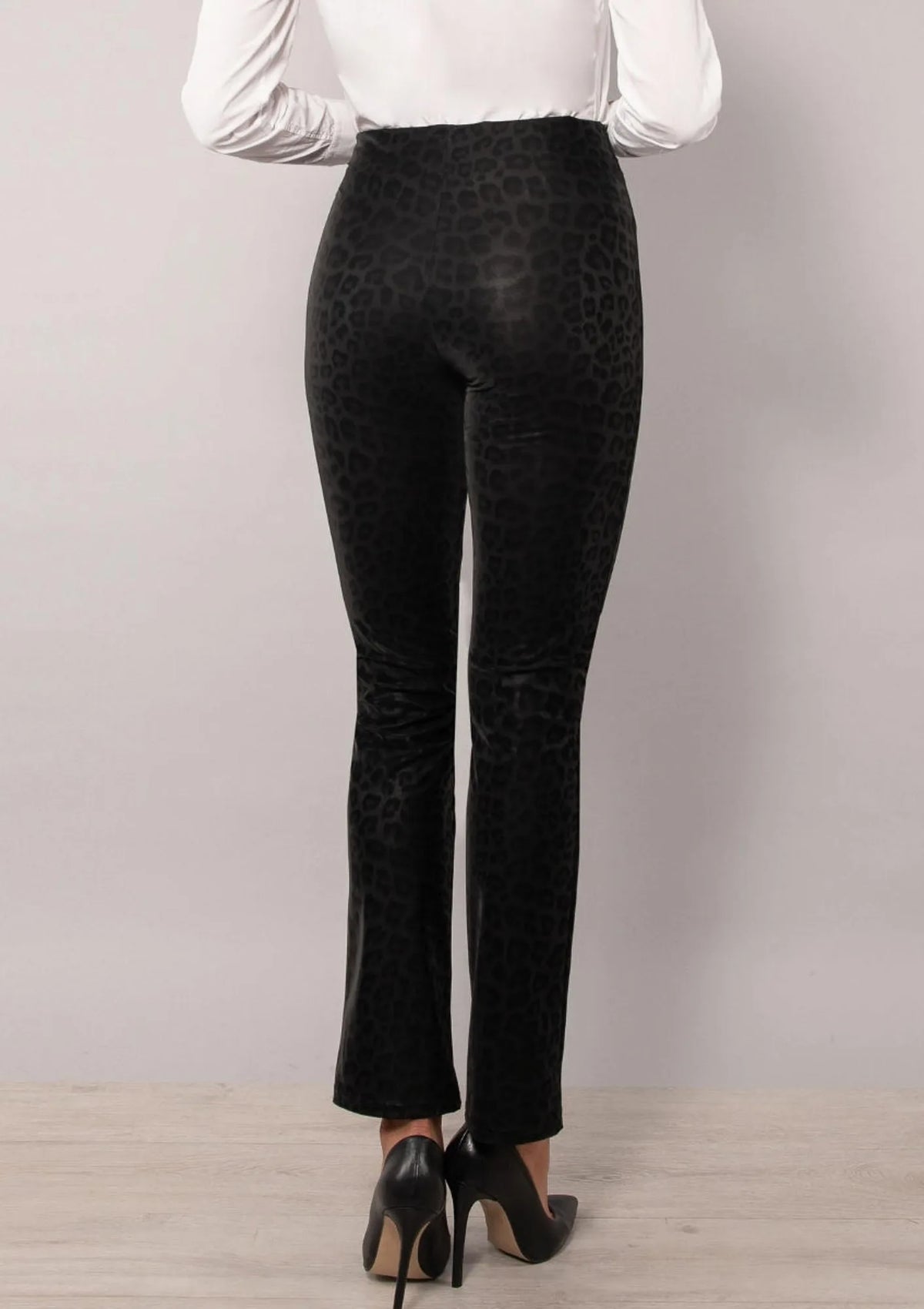 Legginsy damskie czarne w zwierzęcy print Animal LG15 Sielei
