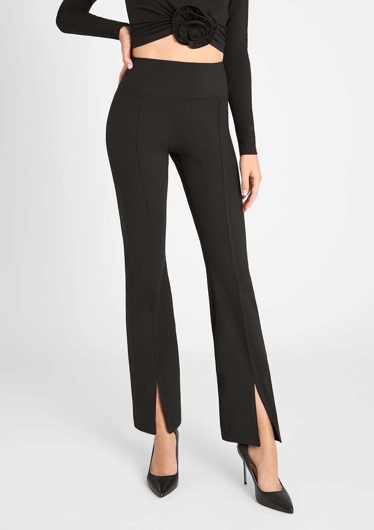 Legginsy damskie czarne z efektownym rozcięciem 853 Flared Marilyn