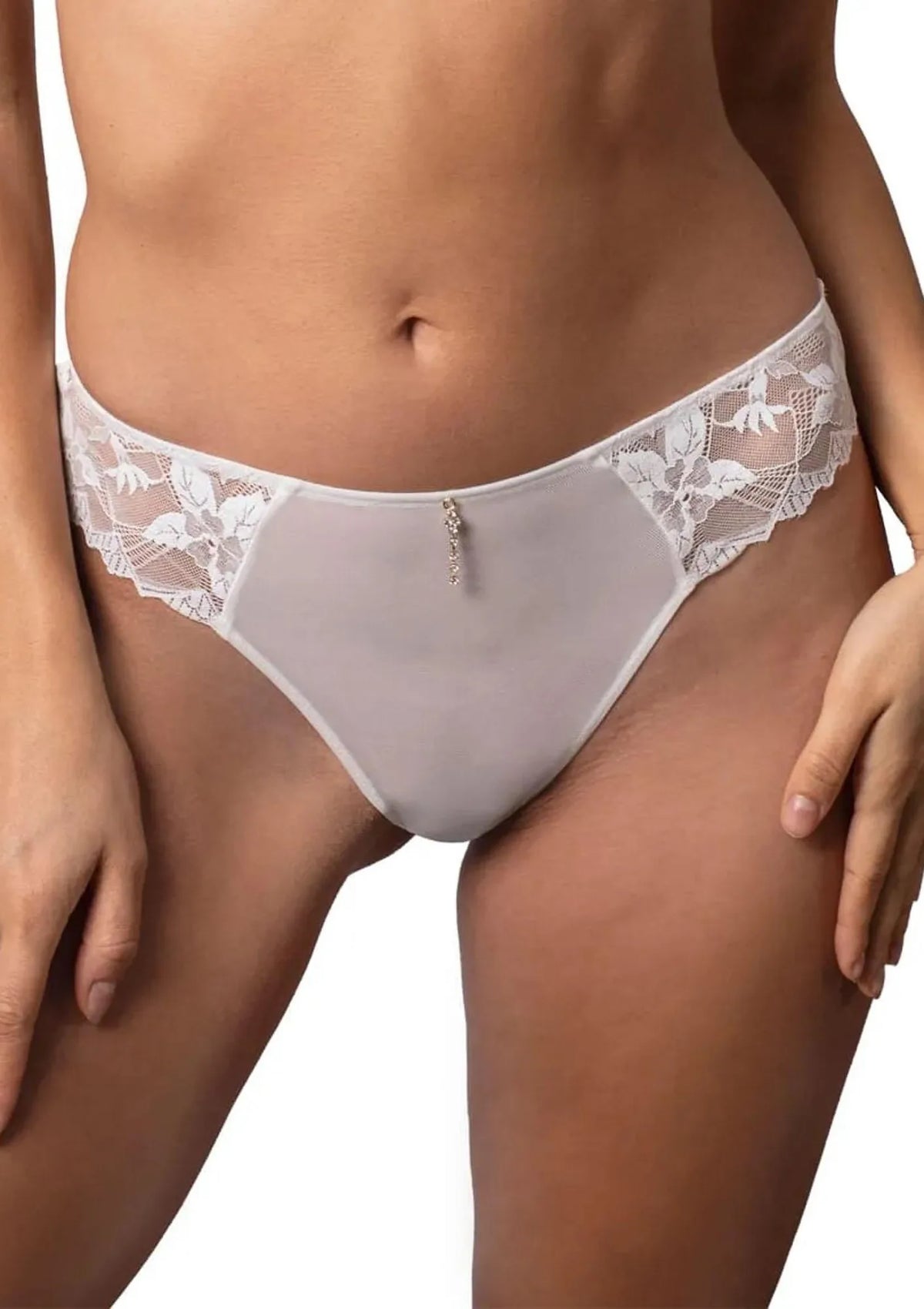 Majtki damskie brazyliany z elegancką koronką DM-6341 Agio