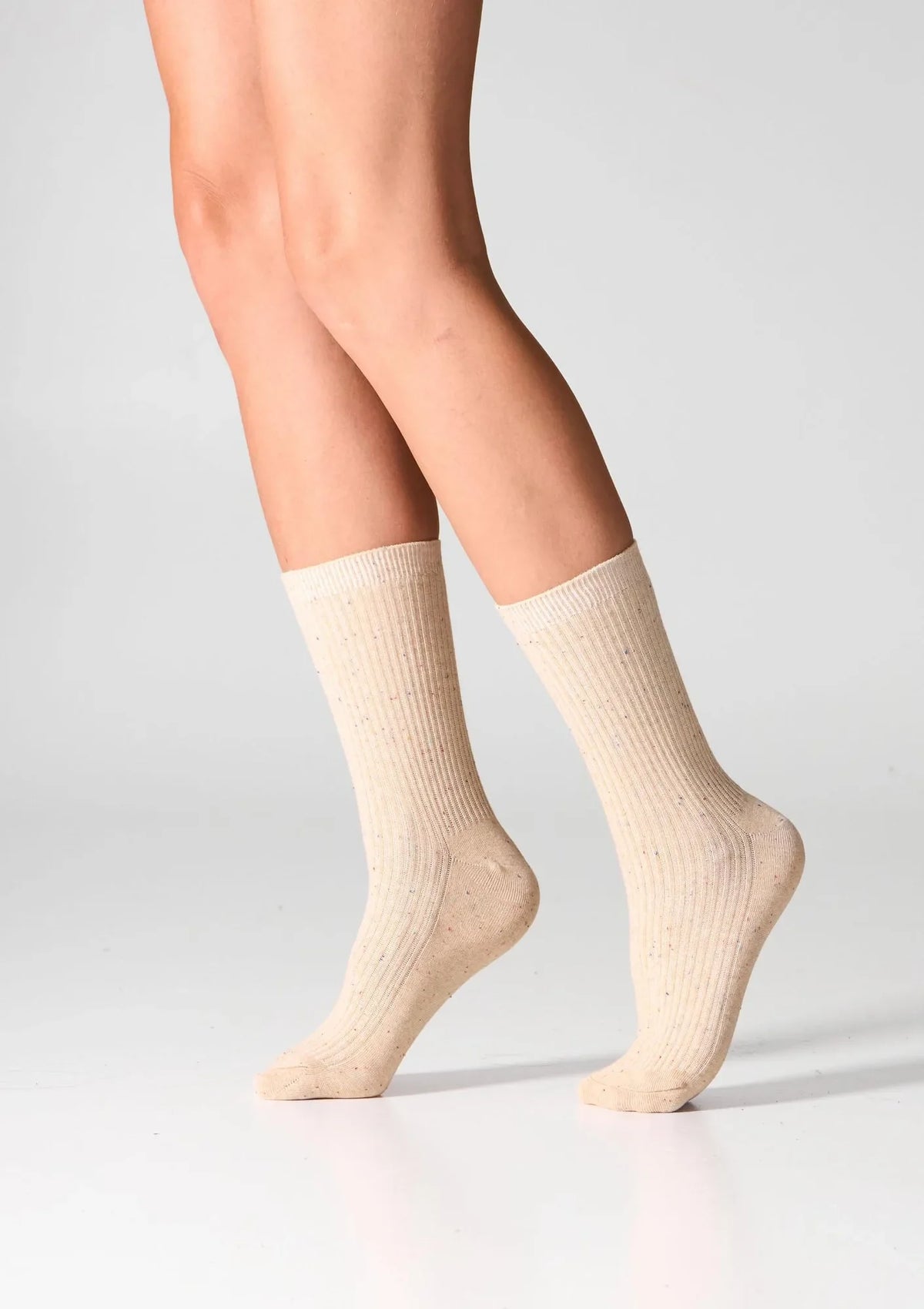 Beige/peach