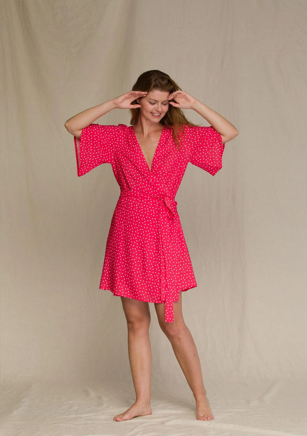 Wiązana sukienka damska w groszki Homewear LHD 946